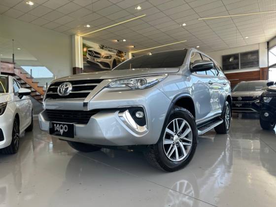 TOYOTA HILUX SW4 2.8 SRX 4X4 16V TURBO INTERCOOLER DIESEL 4P AUTOMÁTICO
